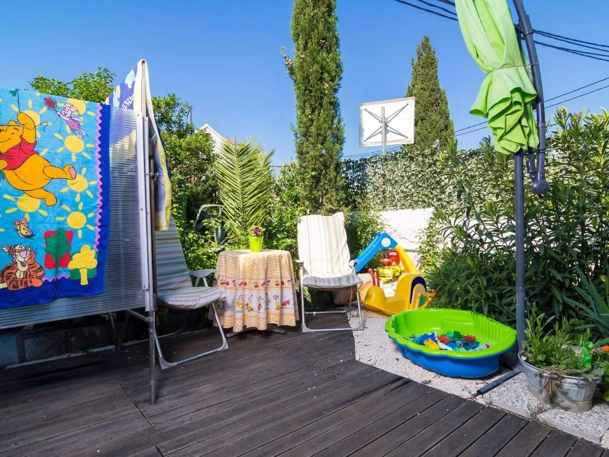 Aesthetic Holiday Home In Plano With Private Terrace Trogir