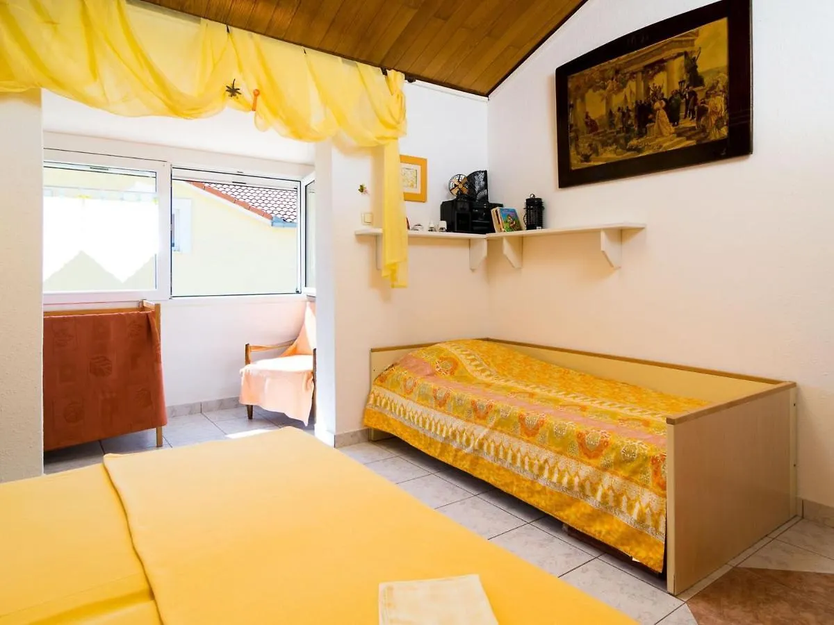 Aesthetic Holiday Home In Plano With Private Terrace Trogir Croacia