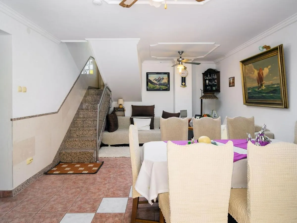 Aesthetic Holiday Home In Plano With Private Terrace Trogir Croatia